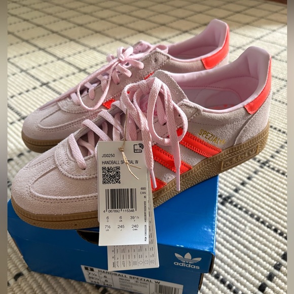 adidas Handball Spezial Pink Suede Sneakers with Orange Stripes Size 7.5 - Picture 3 of 7